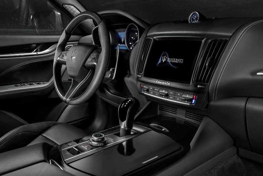 Maserati Levante: interior