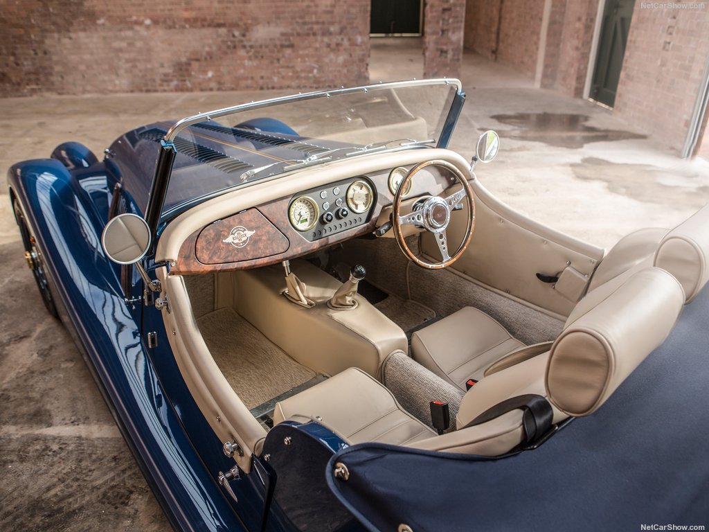Morgan 4/4: interior