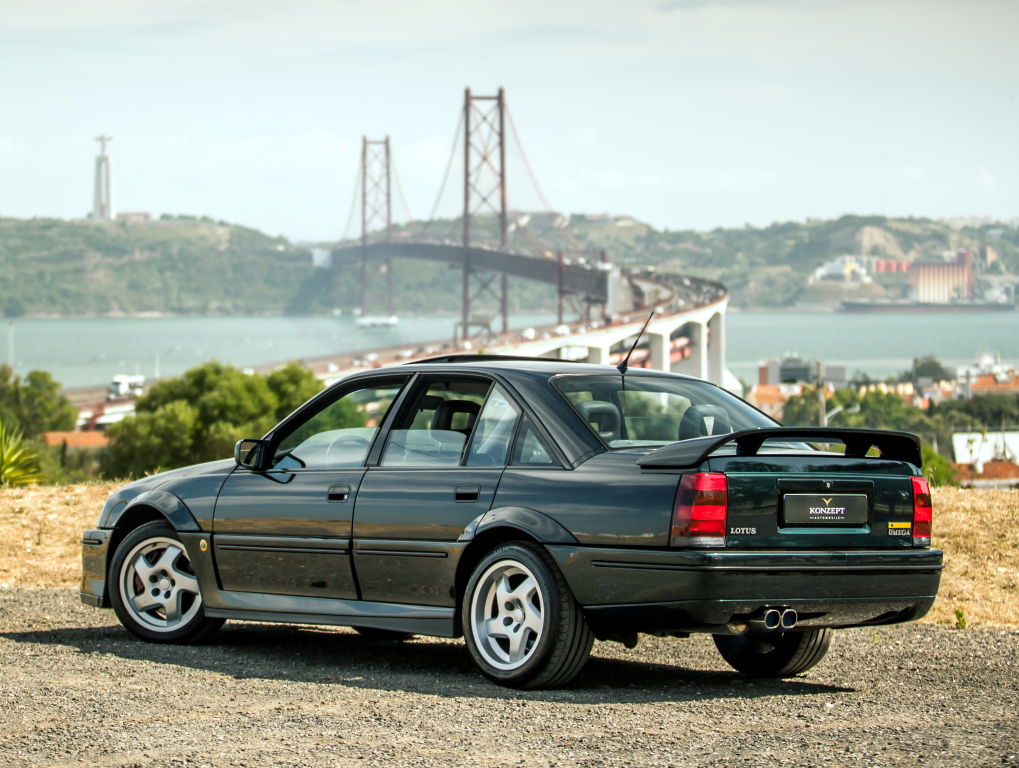 Opel-Lotus Omega: trasera