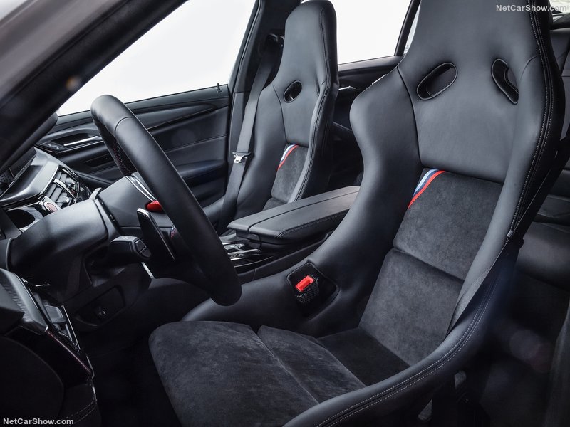 BMW M5 Safety Car: interior