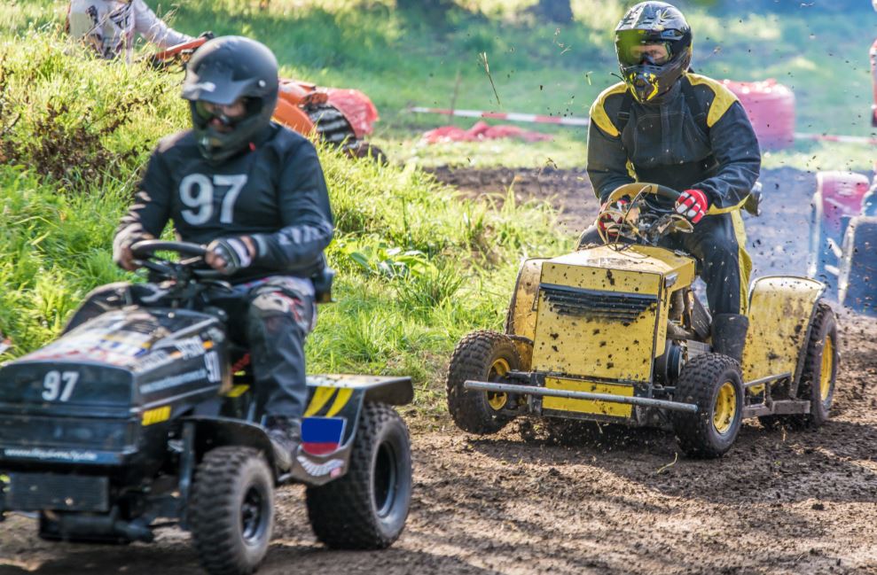 Carreras de cortacesped.