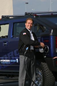 Coches de Arnold Schwarzenegger, garaje de locura