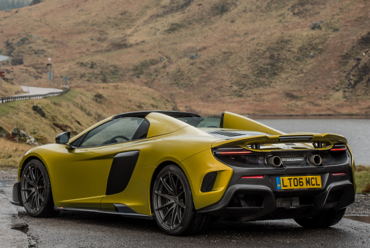 McLaren 675LT Spider