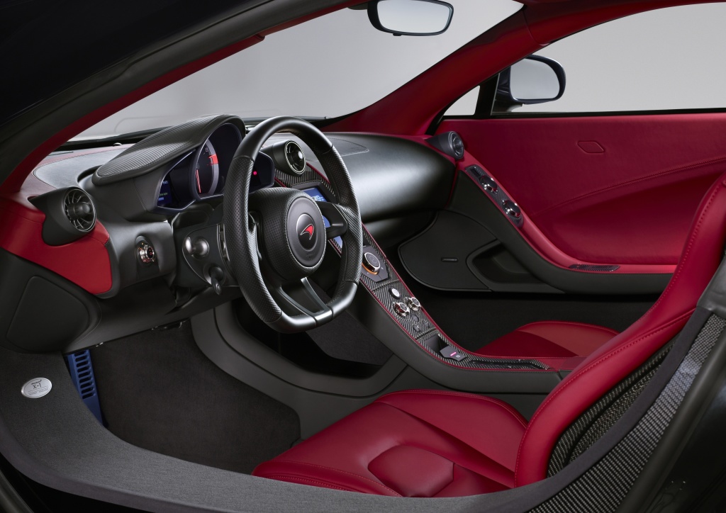 McLaren X-1: interior