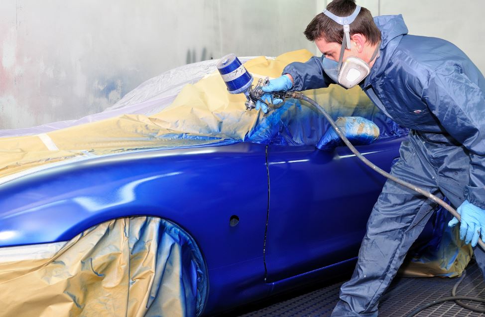 Pintar nuestro coche de otro color.