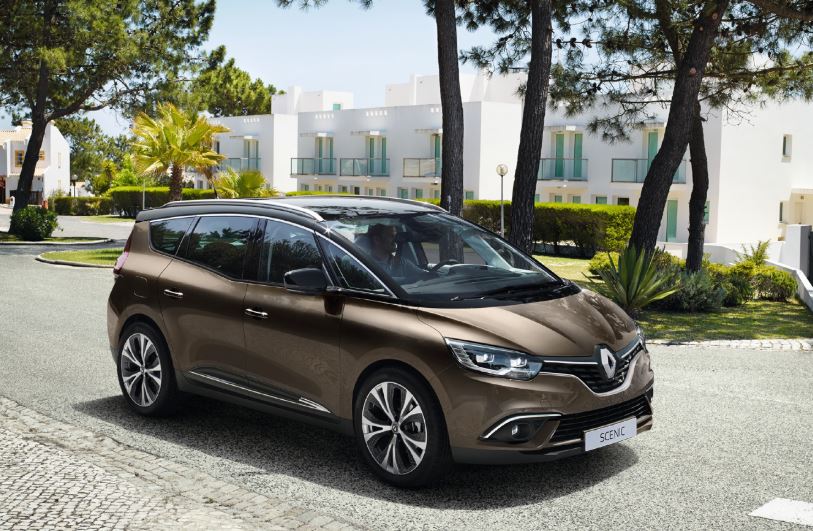 Renault Grand Scenic.