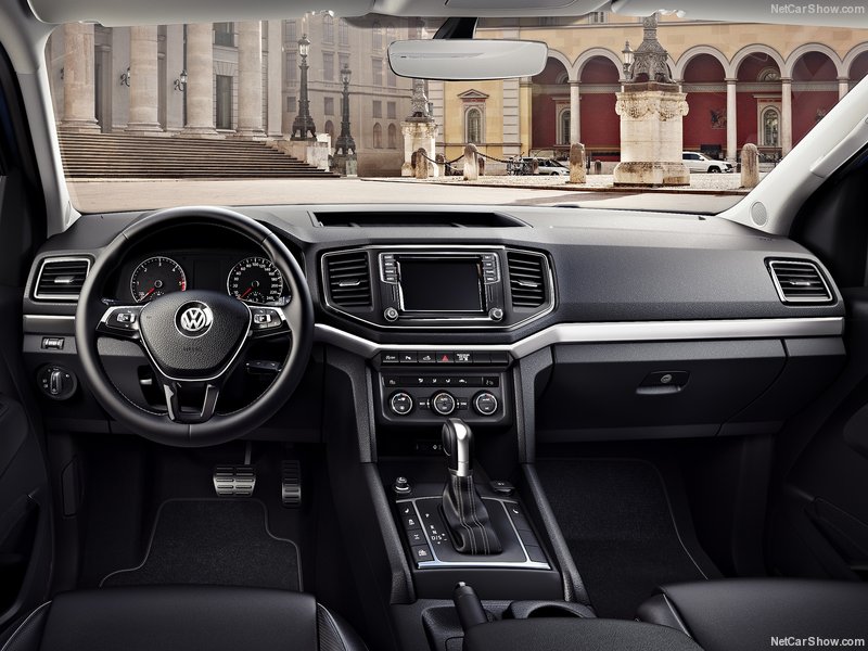 Volkswagen Amarok: interior