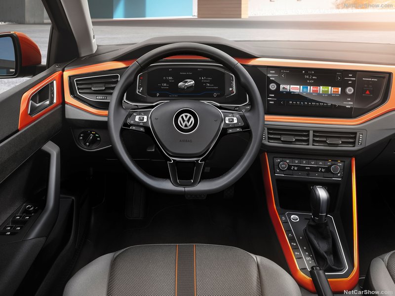 Volkswagen Polo: interior