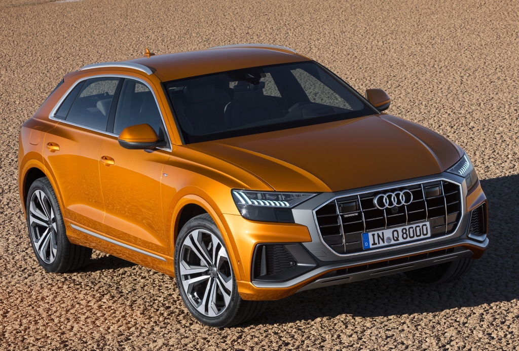 Audi Q8: frontal