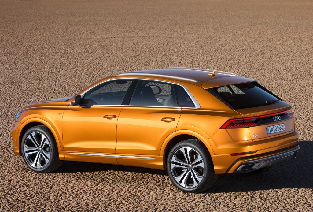 Audi Q8: lateral