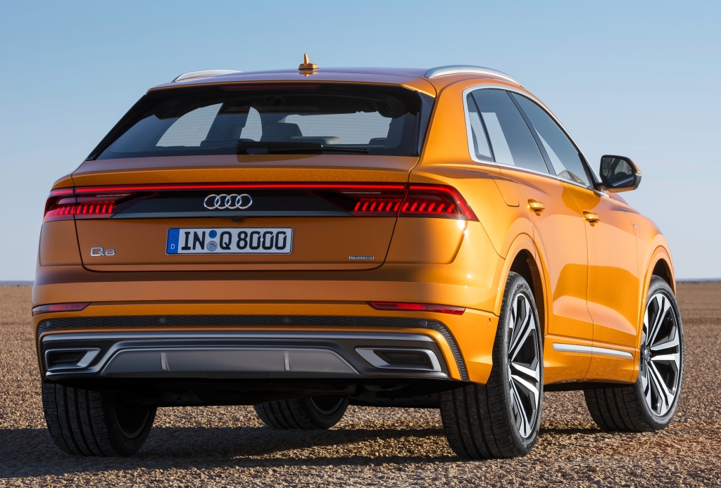 Audi Q8: trasera