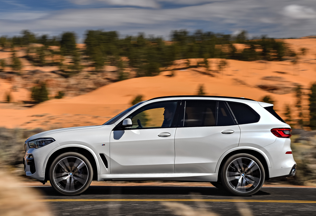 BMW X5: lateral