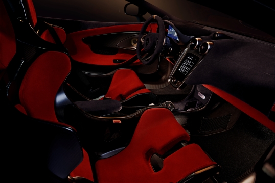 McLaren 600LT: interior