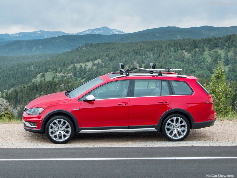 Volkswagen Golf Alltrack: lateral