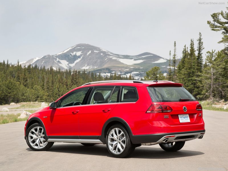 Volkswagen Golf Alltrack: trasera