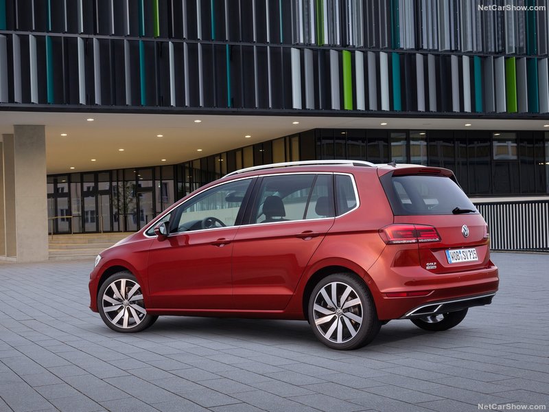 Volkswagen Golf Sportsvan: trasera