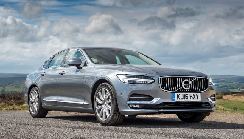 Volvo S90 de frontal.