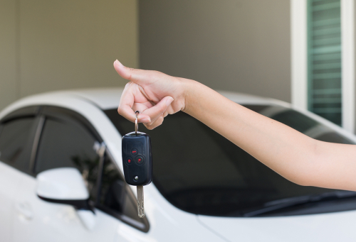 Alquilar coche con aplicación