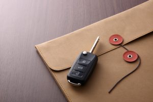 Cómo cambiar la titularidad de un vehículo