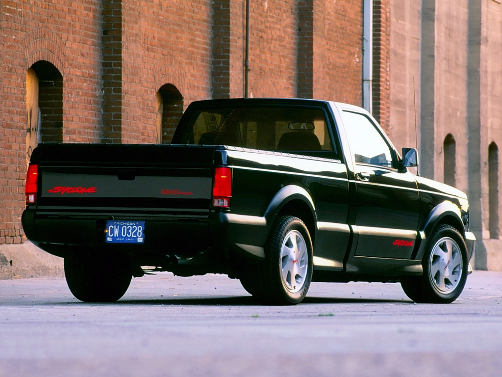GMC Syclone: trasera