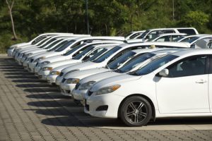 Mismo coche en distinta marca, algo habitual