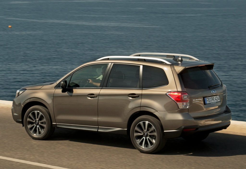 Subaru Forester: trasera