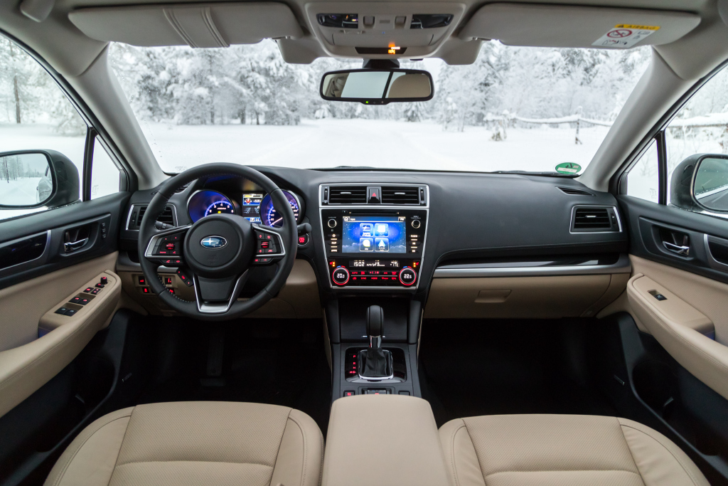 Subaru Outback: interior