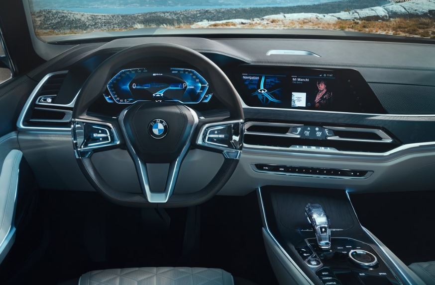 Interior del BMW X7.