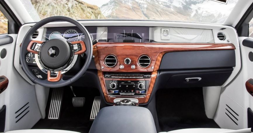 Interior del nuevo Rolls-Royce 2018.