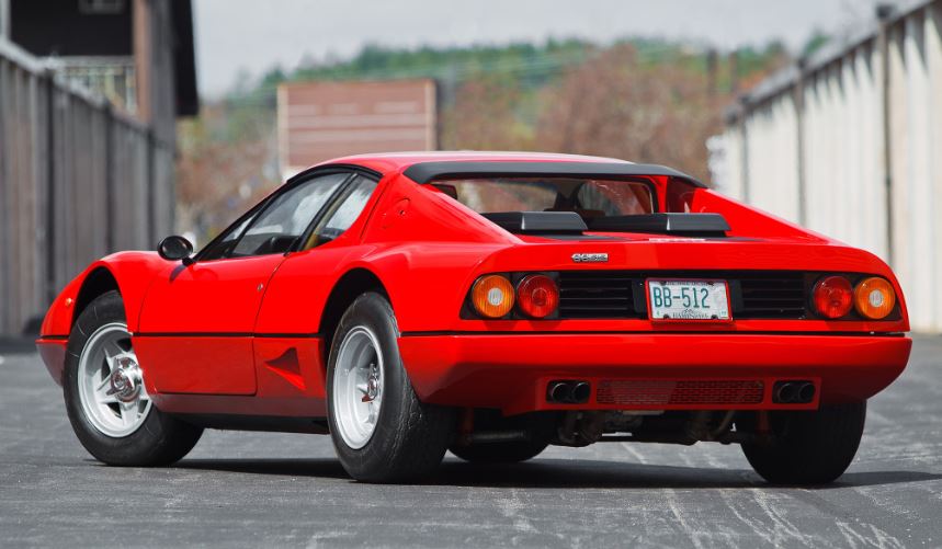 Diseño del Ferrari Berlinetta Bóxer.