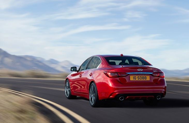 Diseño del Infiniti Q50.