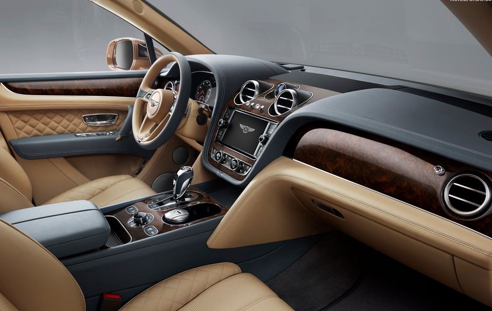 Interior del Bentley Bentayga.