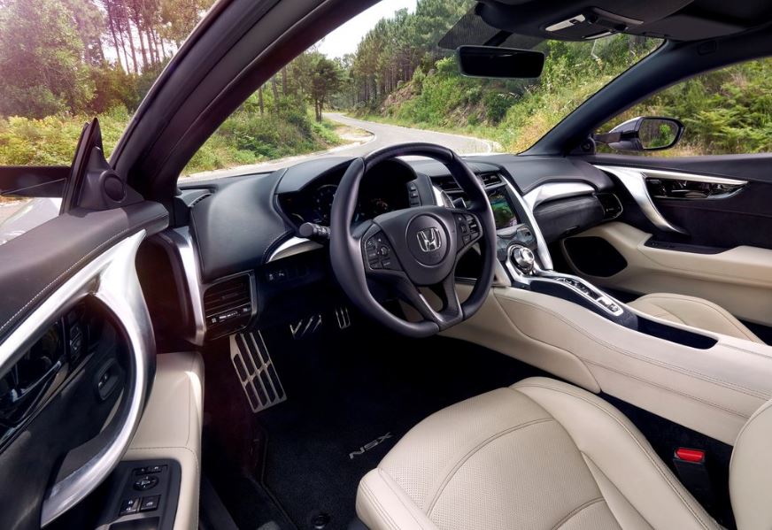 Interior del Honda NSX.