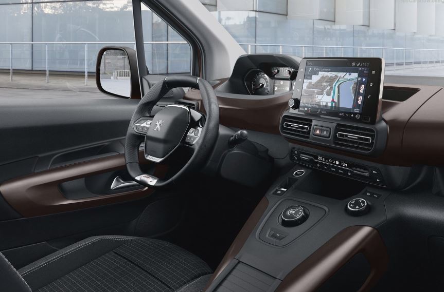 Interior del nuevo Peugeot Rifter.