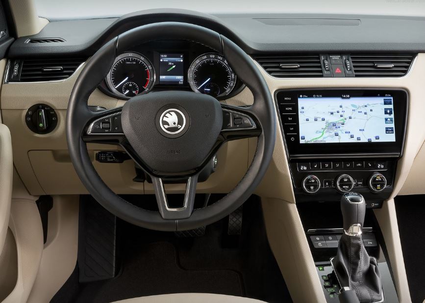 Interior del Skoda Octavia.