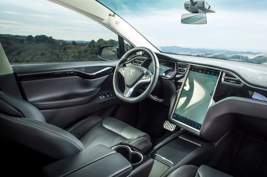 Interior del Tesla Model X.
