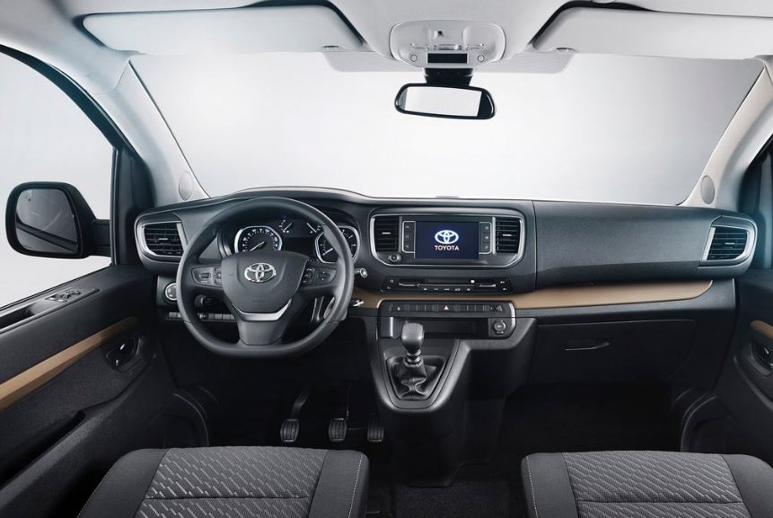Interior del Toyota Proace Verso.