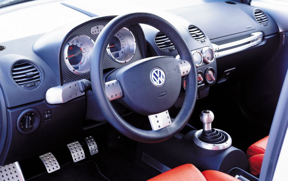 Interior del Volkswagen Beetle RSi.