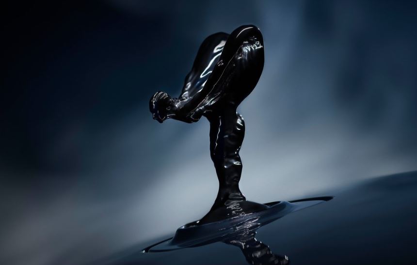 Rolls Royce Black Badge.