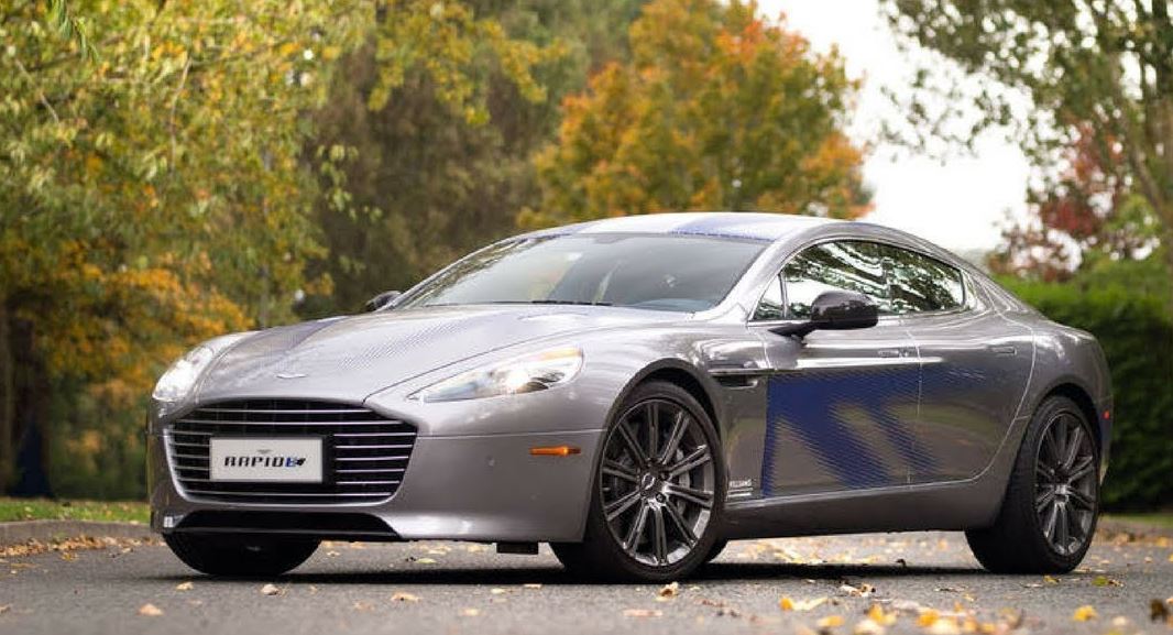 Aston Martin Rapide E por fuera.