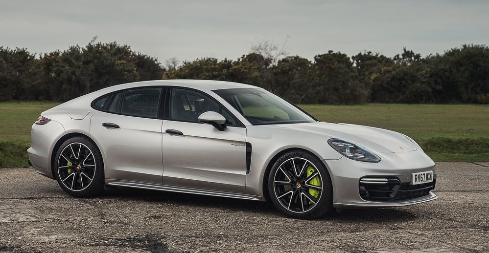 Diseño-del-Porsche-Panamera-Turbo.
