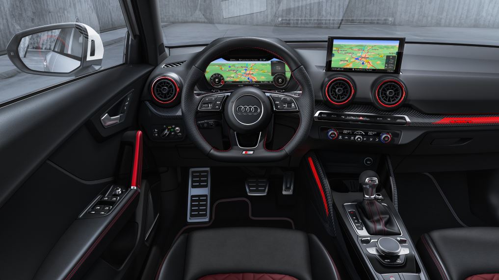 Interior del Audi SQ2.