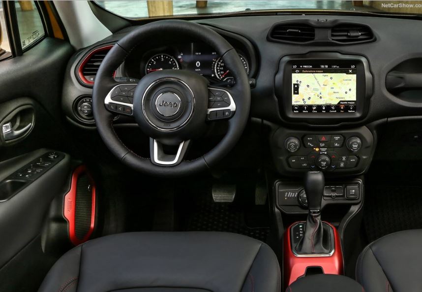 Interior del Jeep Renegade 2019.
