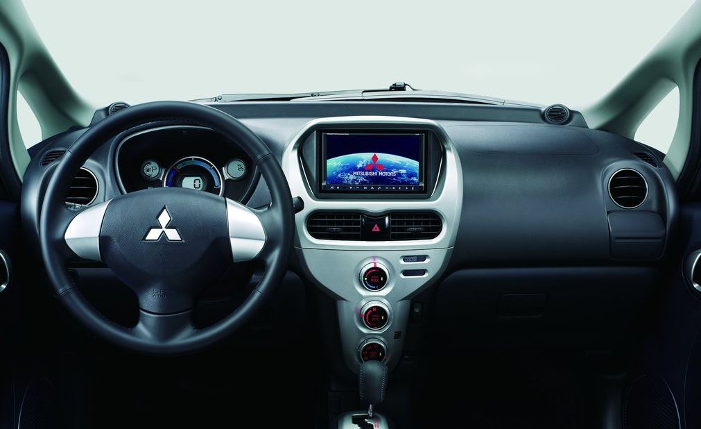 Interior del Mitsubishi i-MiEV.