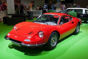 Modelo-de-coche-Ferrari-Dino-246-GT-Coupe
