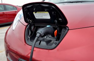 Multas para las gasolineras que no dispongan de puntos de carga eléctricos