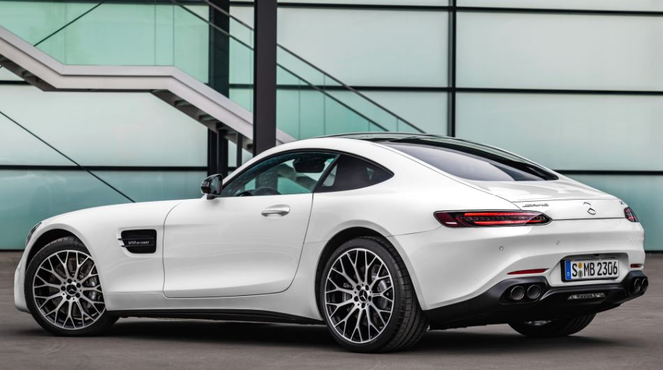 Diseño-del-nuevo-Mercedes-AMG-GT-R