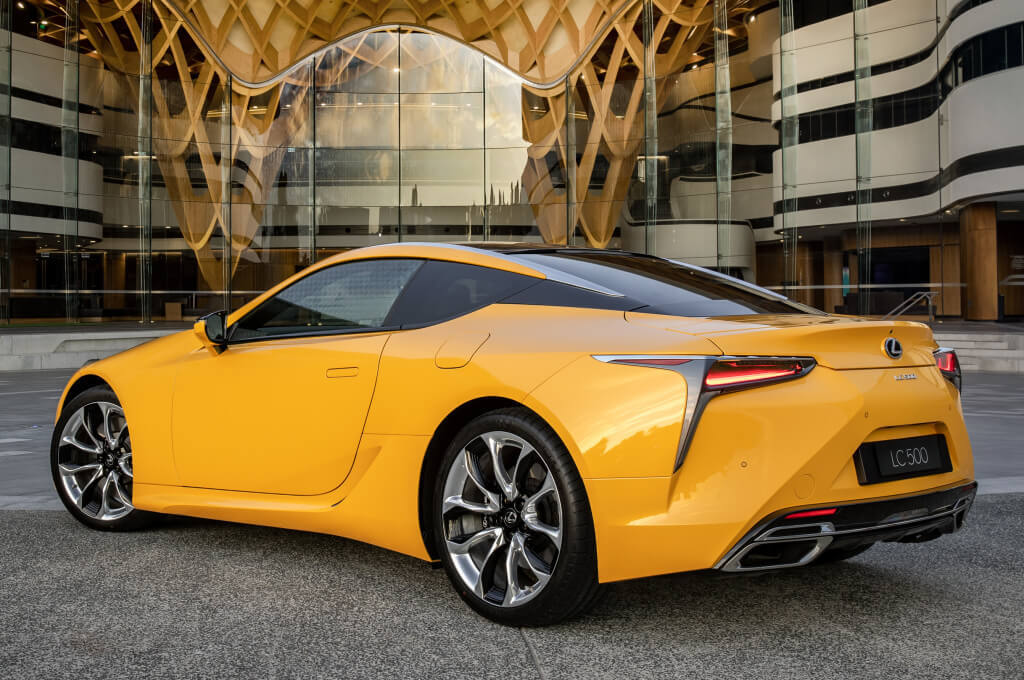 vista trasera del lexus lc 500