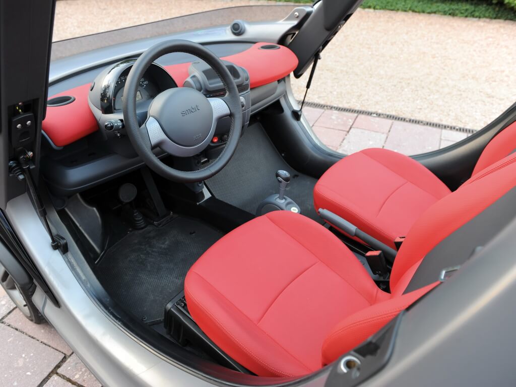Smart Crossblade: interior