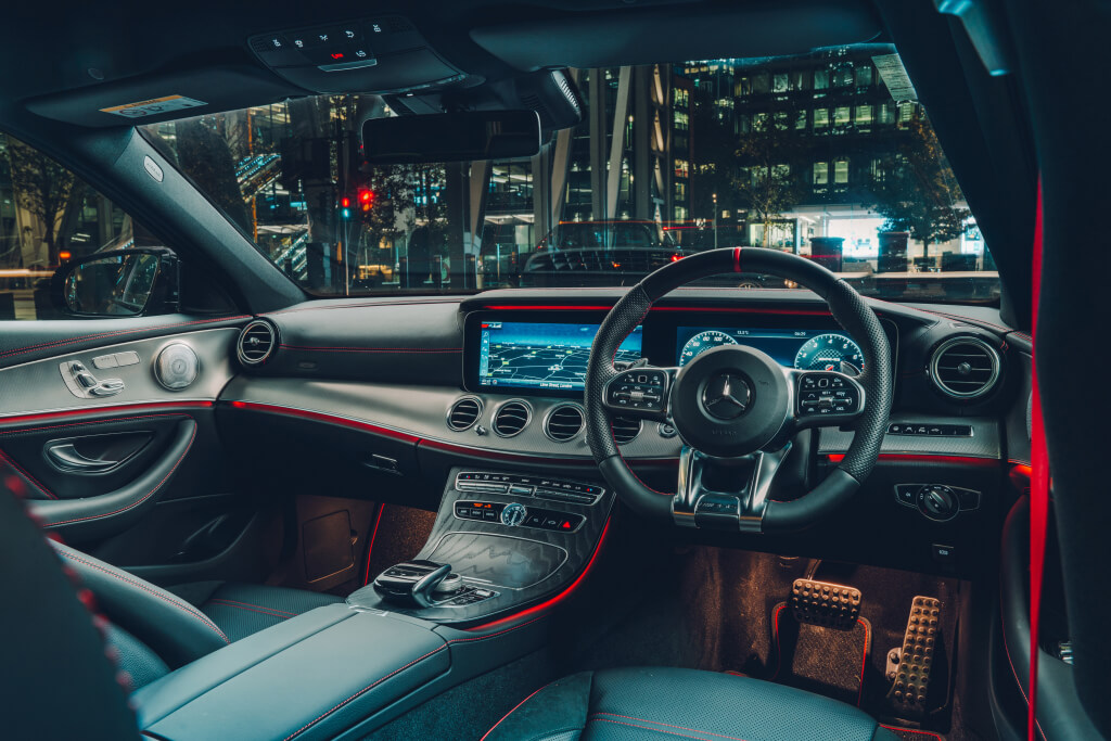 Mercedes-AMG E53: habitáculo.